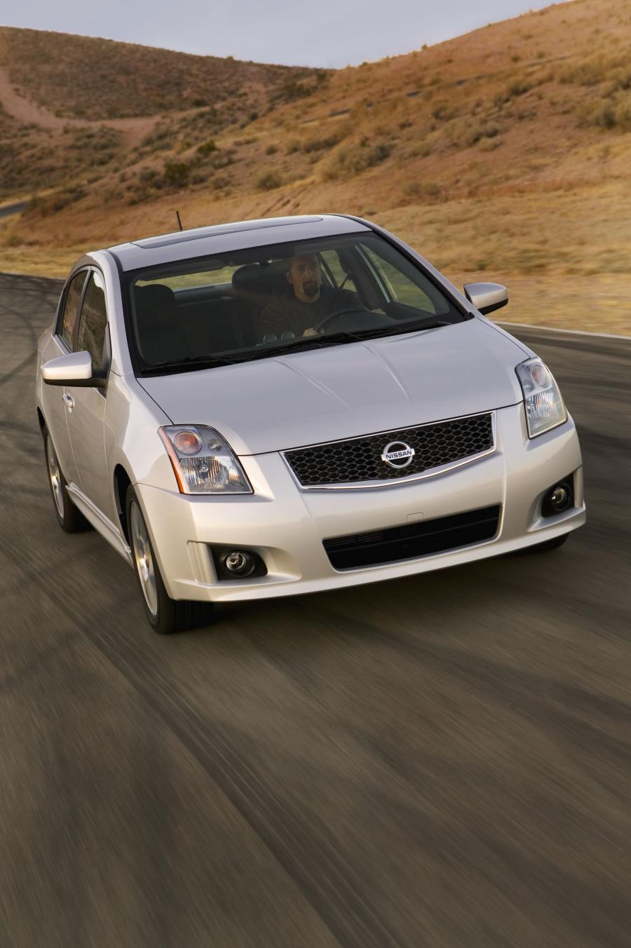  Nissan Sentra SE-R (B16) 2007 года  (фото 12 из 17)